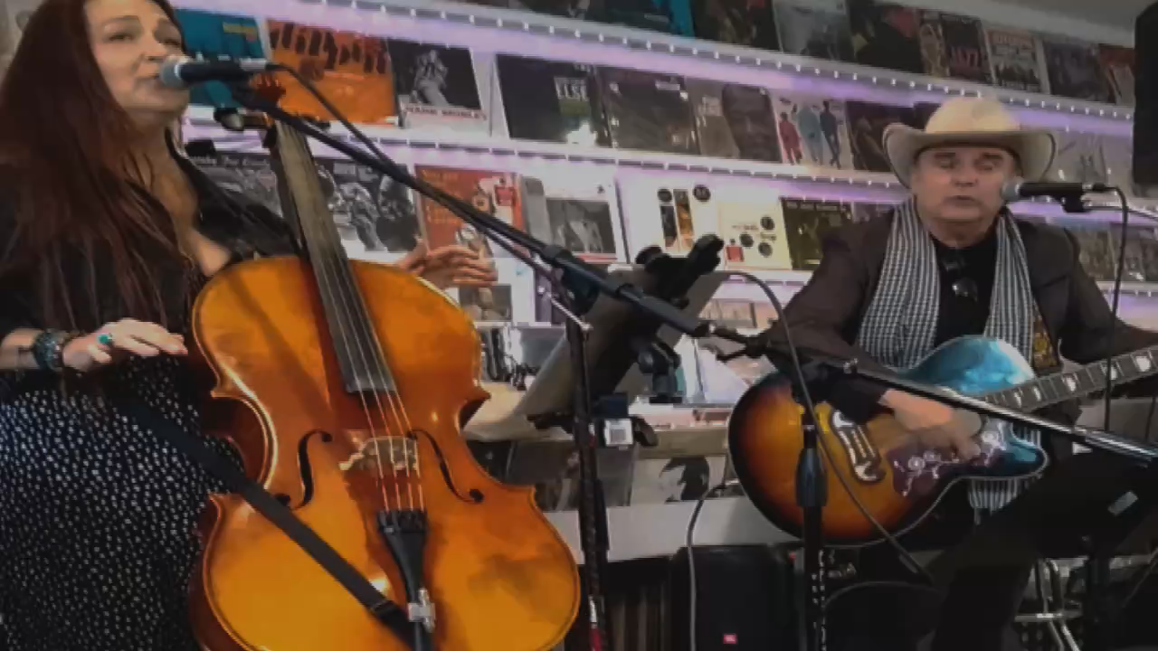 About Town - Great Willow - Live